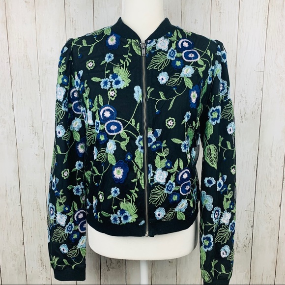 🔥BCBGENERATION🔥NAVY FLORAL JACQUARD BOMBER JACKET MEDIUM NWT - Picture 2 of 7